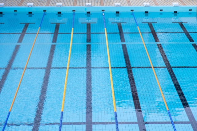 なぜ日本の小学生は泳げるの？ 水泳が苦手な外国人児童の不安と支援の画像