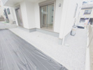 【価格変更】伊勢原市上粕屋の新築戸建て｜広いお庭・宅配ボックス・ホテルライクな洗面台が魅力の家の画像