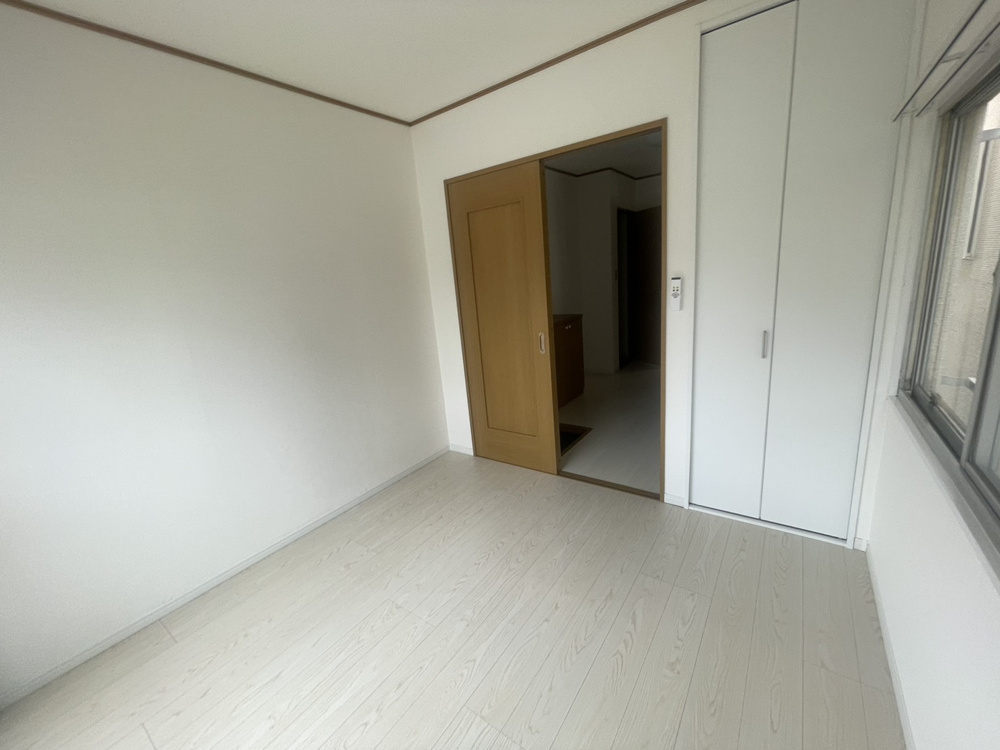 【ペットと暮らせる2DK】中野マンション201号室｜猫・小型犬相談可！御影エリアで月額6万円台のリノベーション物件の画像