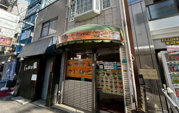 西田辺駅前!1階路面店舗!カレー屋居抜き!約18坪!の画像