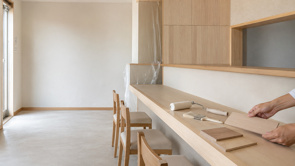 居酒屋の内装をDIYで進めるポイントは?できない箇所やアイデアも解説の画像