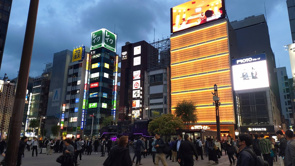 とある日の新橋SL広場前の画像