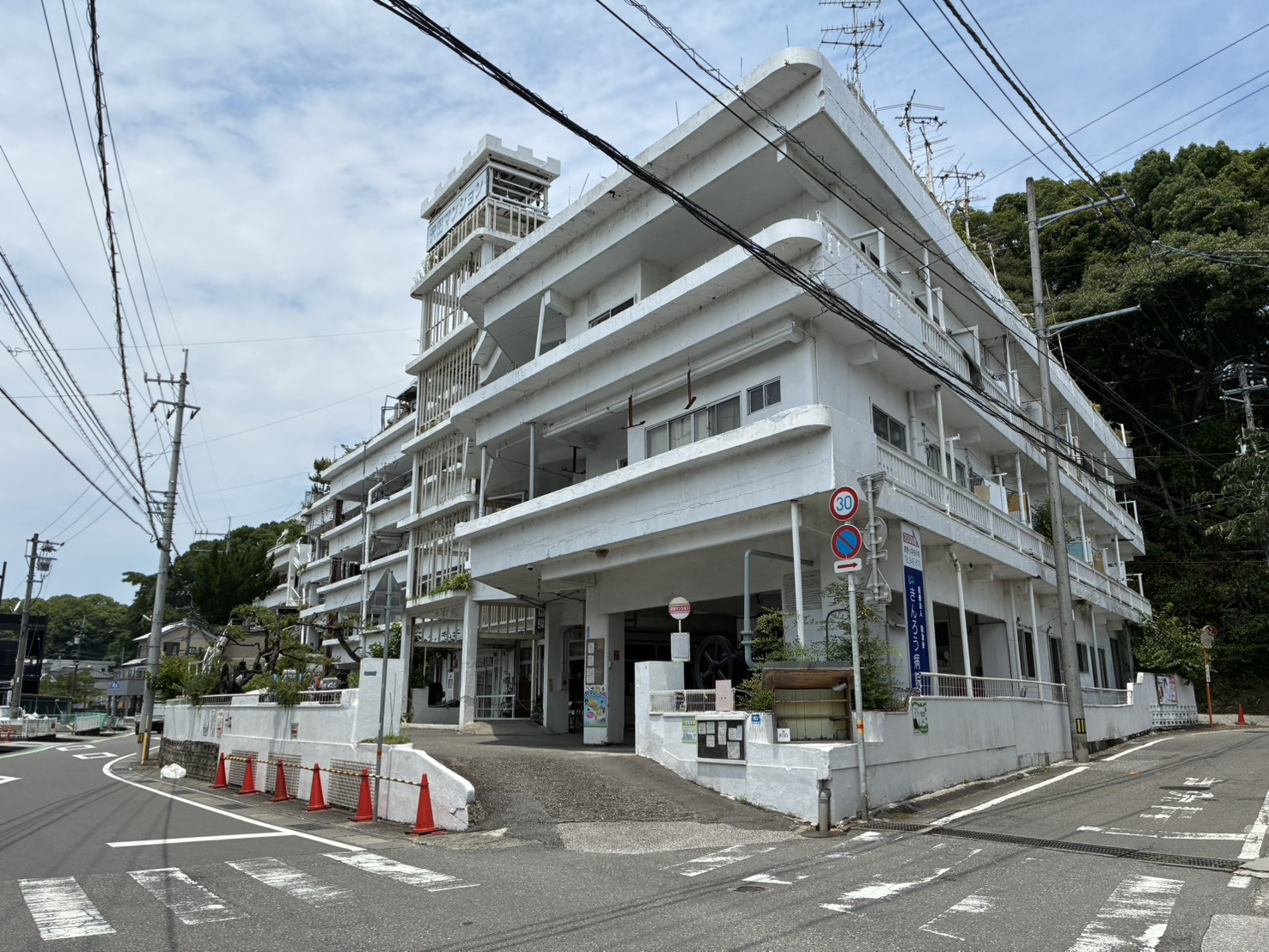 2泊3日の香川社員旅行 その③【沢田マンション】の画像