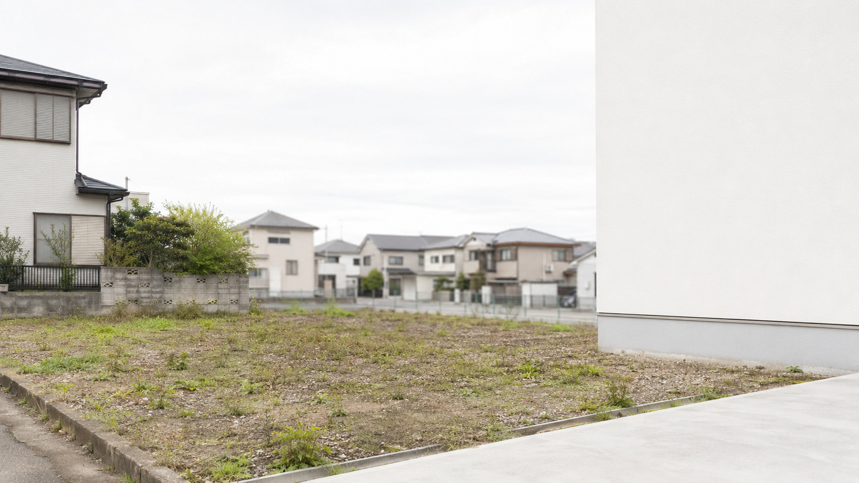 所有者不明土地を買いたい時の手続きは？取引に潜むリスクについても解説の画像
