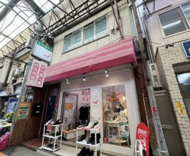 鶴橋駅1分！商店街面する1階路面店舗！何商相談可能！の画像