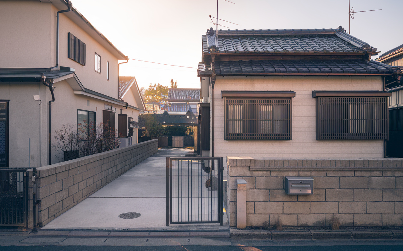 【令和版】実家が空き家になる前に知る相続登記義務化！放置リスクと対策をわかりやすく解説の画像