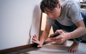 賃貸の原状回復で破損を放置したら？見落としがちなリスクを解説の画像
