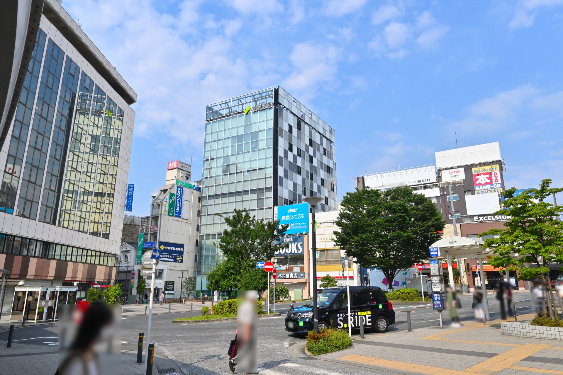 自由が丘駅前の様子