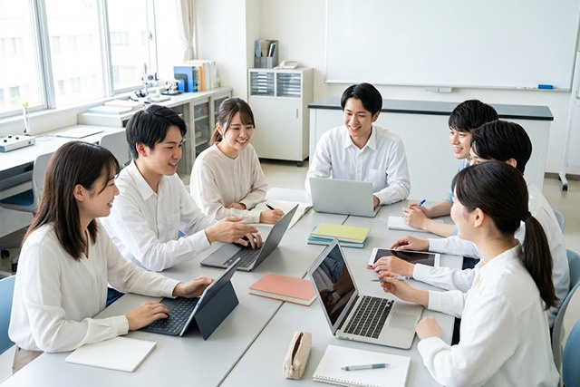 岡山市北区にある「岡山科学技術専門学校」の学科
