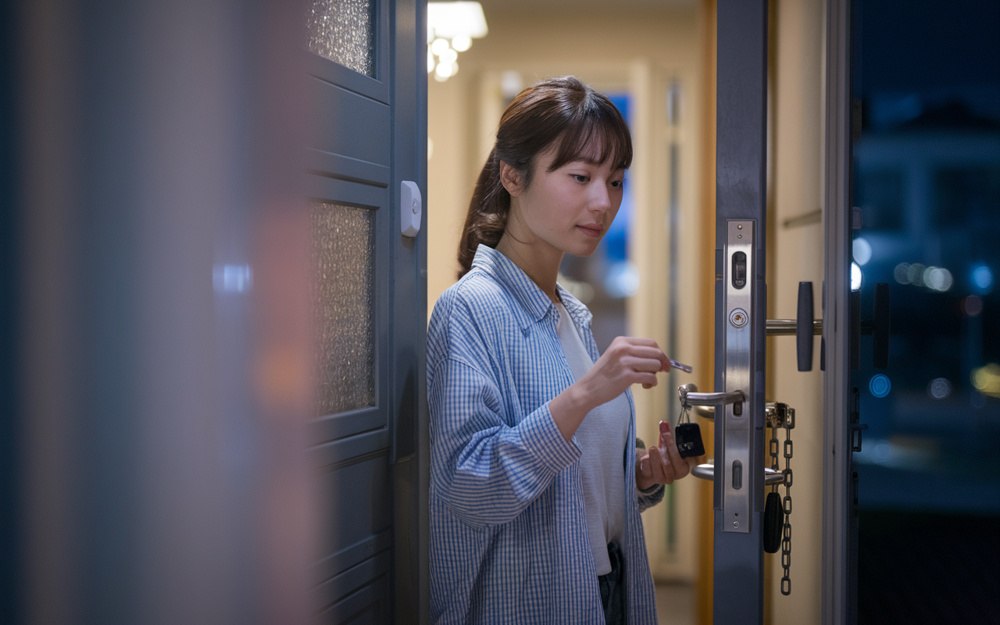 一人暮らしの防犯は大丈夫？今日からできる対策を詳しく解説の画像