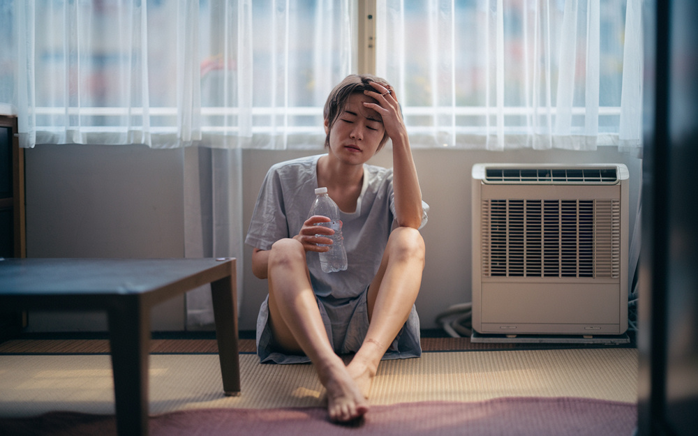一人暮らしの暑さ対策は大丈夫？熱中症を防ぐ涼しい部屋づくりのコツの画像