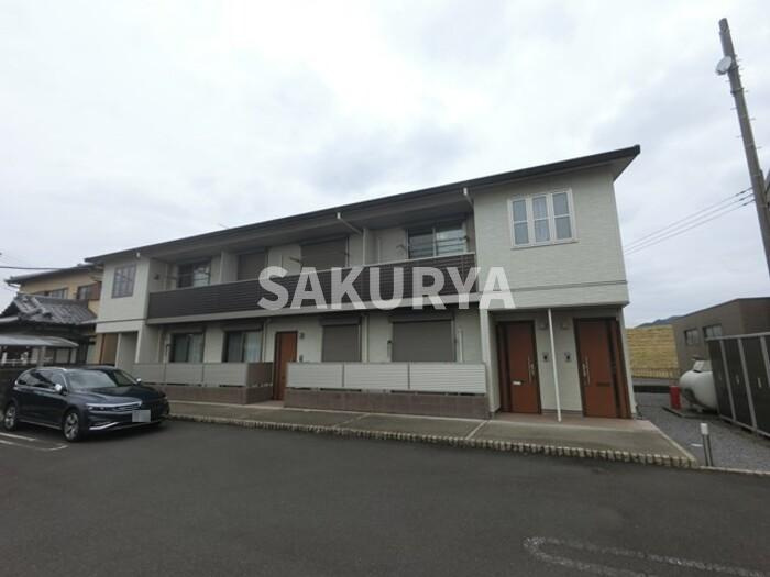 街と郊外の境に建つ3LDK。借宿町1丁目、77平米の余白の画像