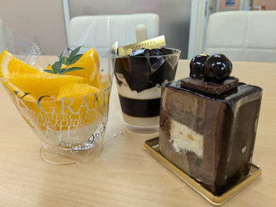 おいしいケーキを頂きました★の画像