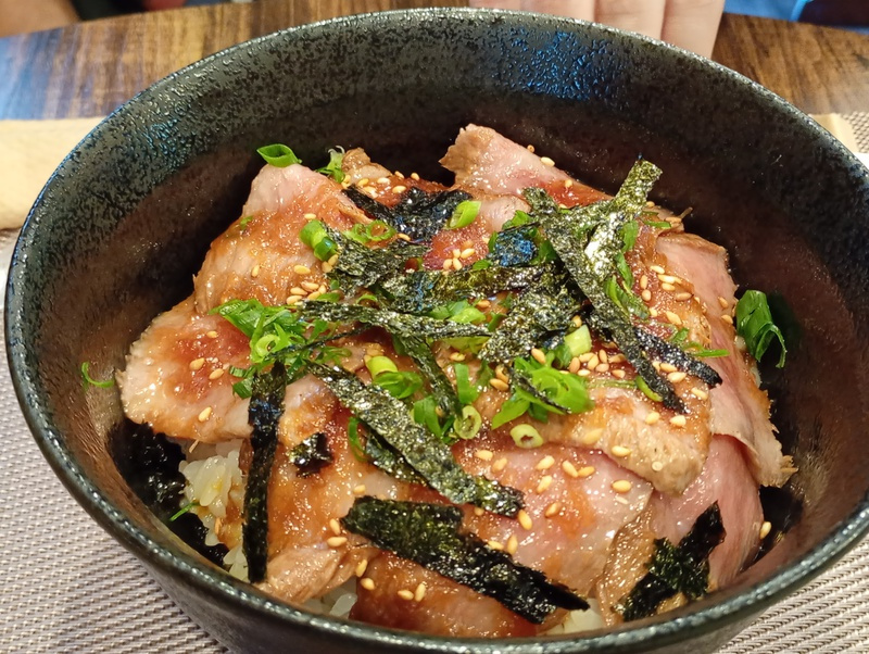 ぽつんと一軒レストランの画像