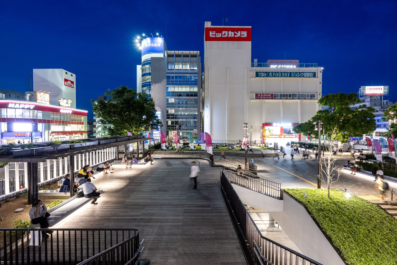 藤沢駅周辺の街並み