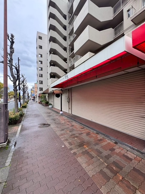 長居公園前！１階路面店舗！飲食店居抜き店舗！約１４坪！業種相談！の画像