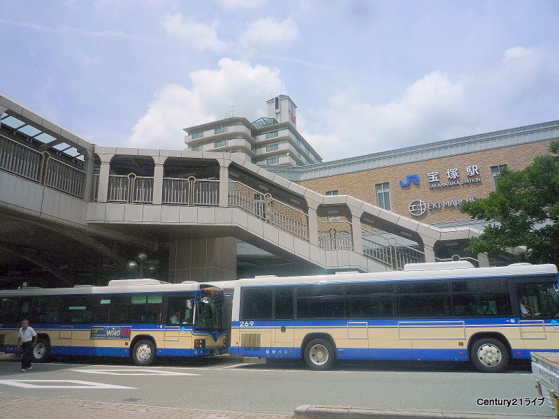 JR宝塚駅の外観