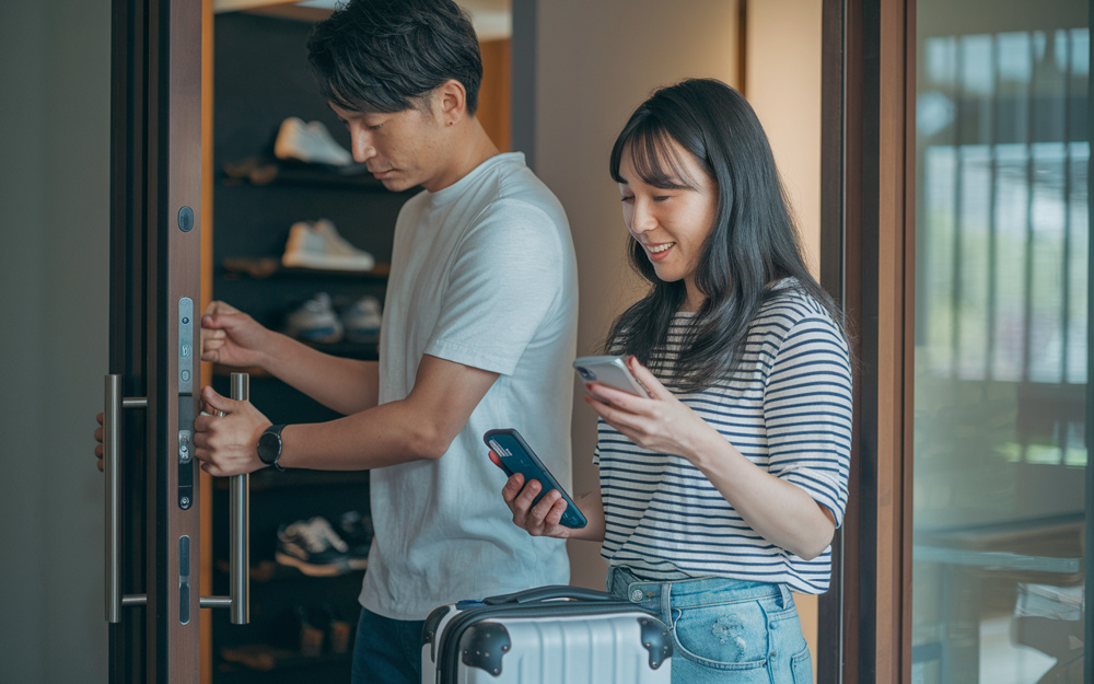 お盆で長期不在になる際に気を付けたい5つのこととは？防犯や水漏れなど自宅管理のポイントを解説の画像