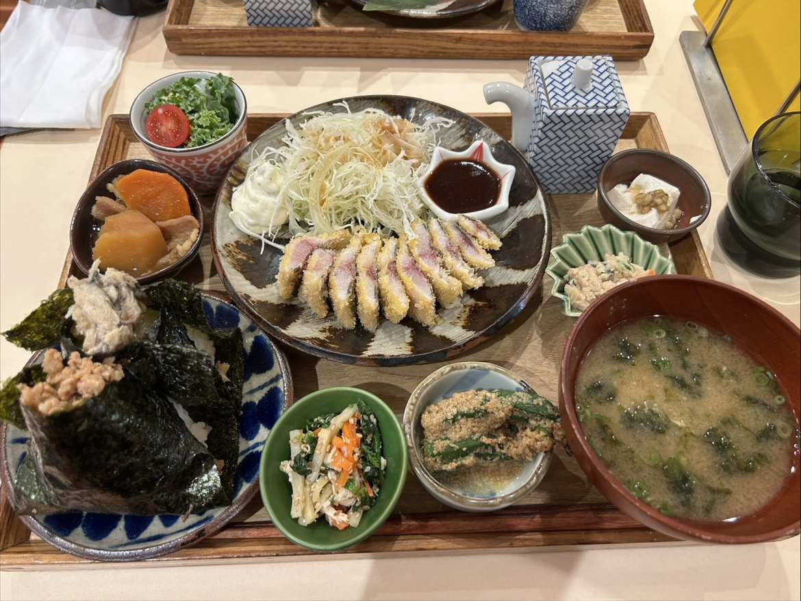 おにぎりランチの画像