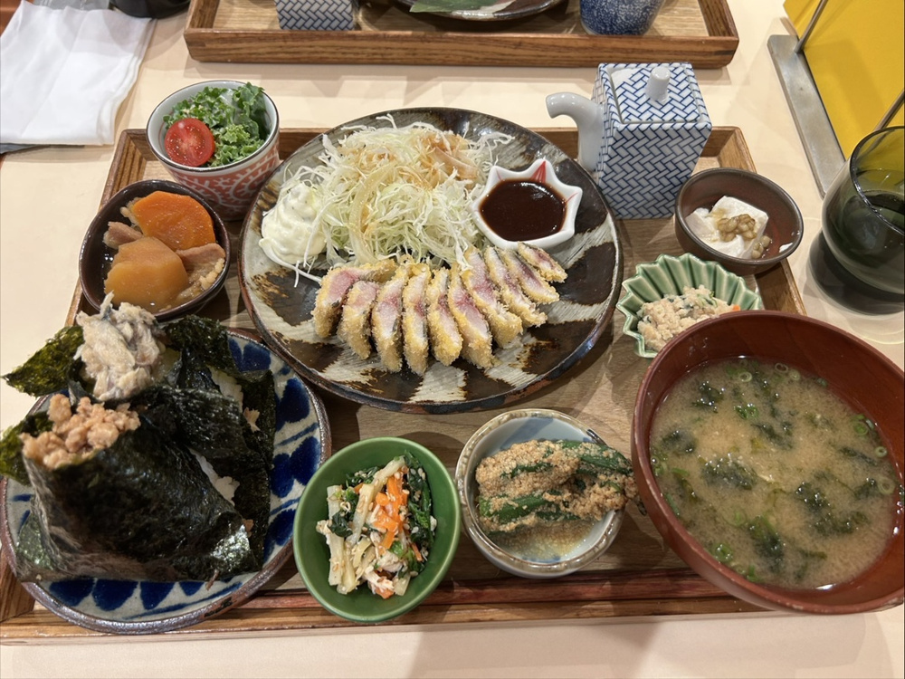 おにぎりランチの画像