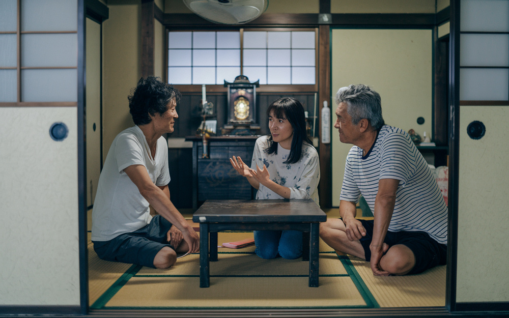 明石市へのお盆帰省で実家売却を話すべきか？家族で冷静に話し合う判断ポイントの画像