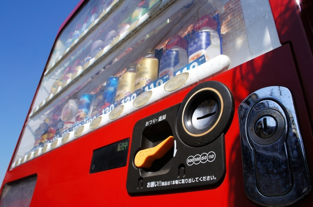 「あったか〜い」と「つめた〜い」電気代が高いのはどっち？自販機のヒートポンプ技術と海外で激レアな理由まで徹底解説の画像