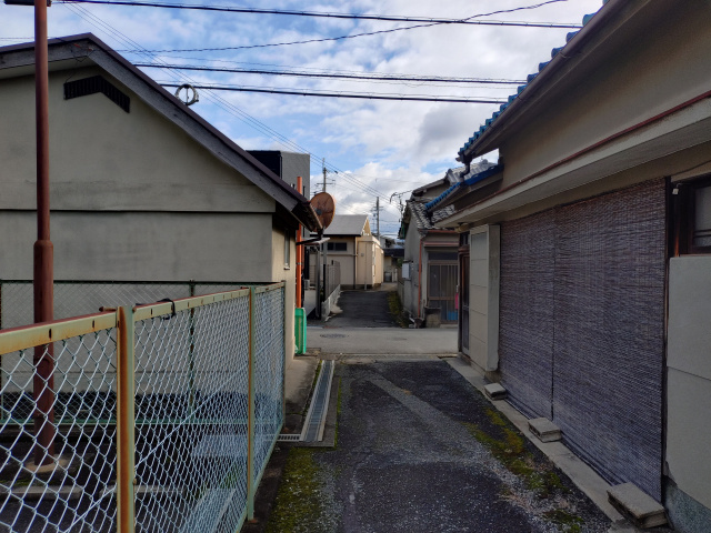 接道要件を満たすアパート建築とは？投資家向けにリスクと確認ポイントを解説の画像