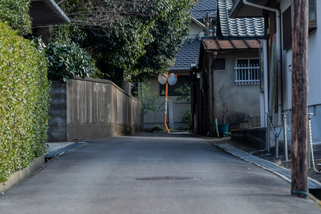 接道要件は売却価格にどう影響する？相続土地の価値を下げないための考え方の画像