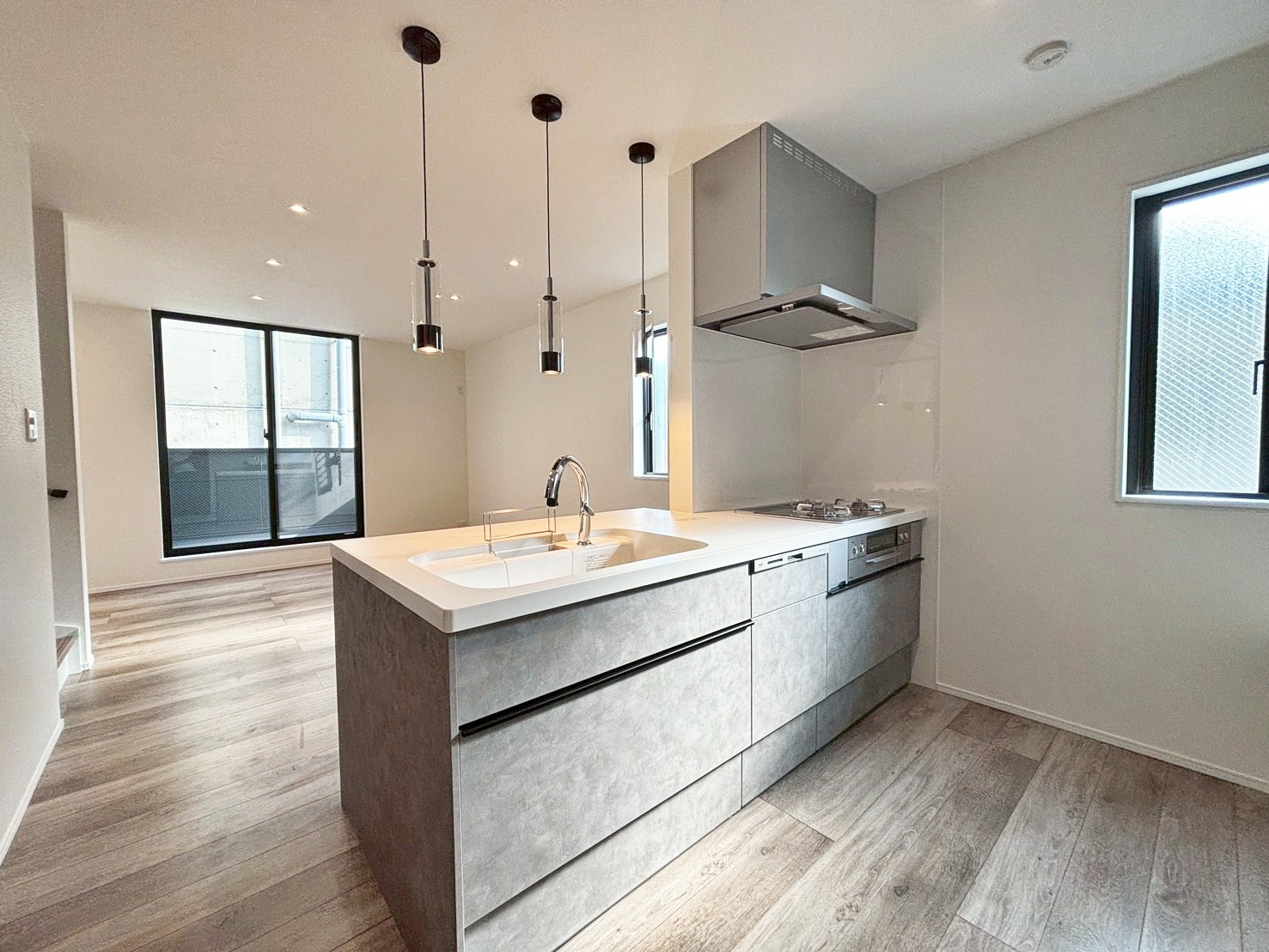 カフェスタイルなインテリア!おしゃれな新築戸建です!の画像