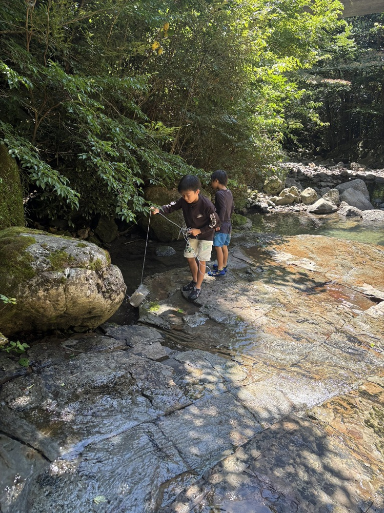 川遊びの画像