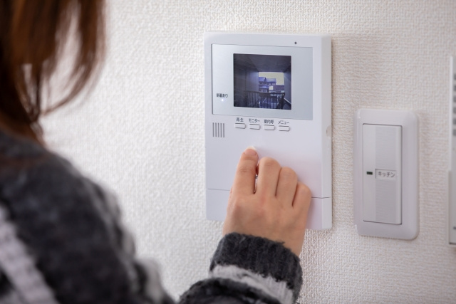 女性の一人暮らし、初期費用はいくら必要？防犯費まで丸わかりの画像