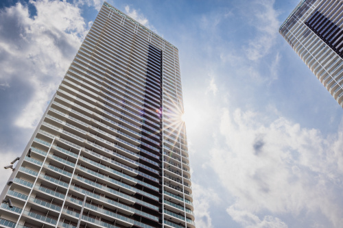 旧HARUMI FLAG販売センター跡地に新たな動き。三井不動産が取得、マンション開発を検討の画像