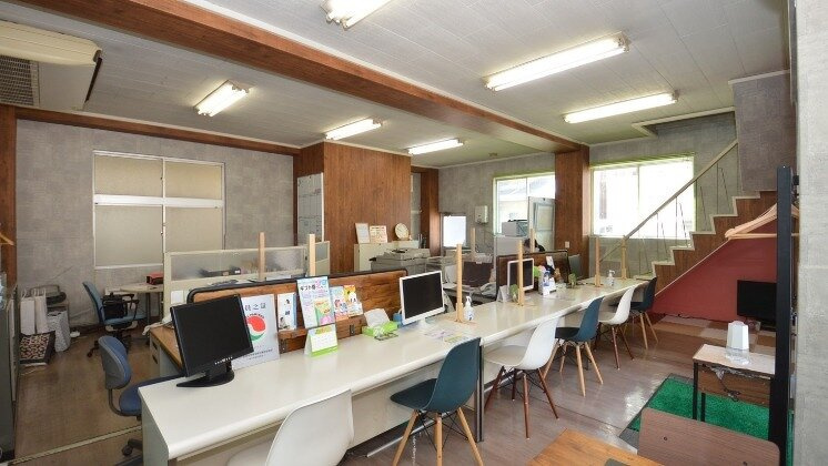 東中通店の店内