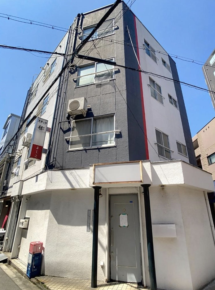 新福島駅2分!メインストリート角地1階路面店舗!スナック居抜き店舗!の画像