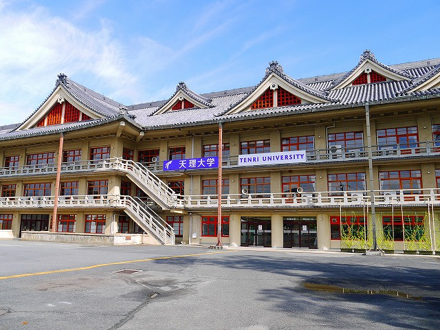 天理大学インタビュー風景
