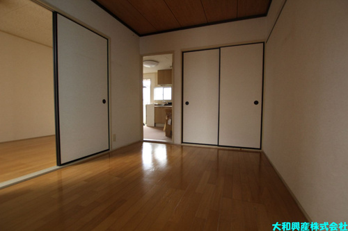 ファーストアベニュー