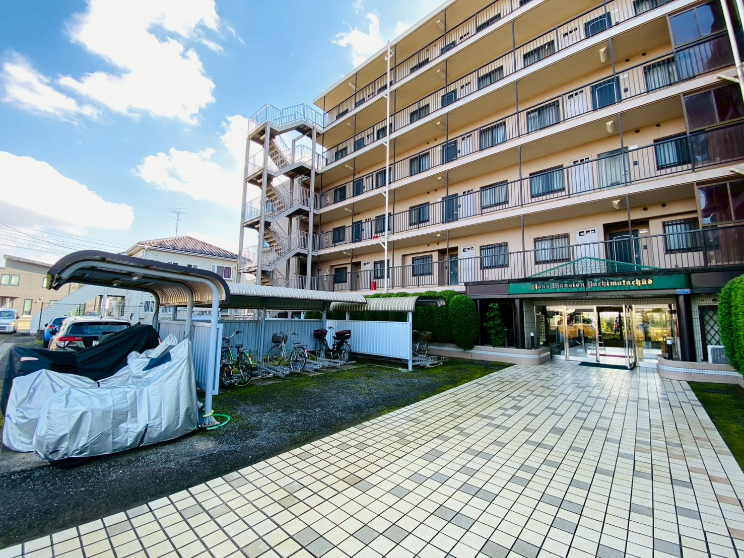 ライオンズマンション八街中央外観写真