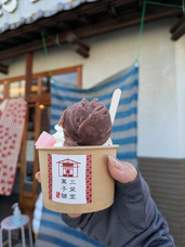 伊予郡松前町の和菓子屋さん、『三栄堂菓子舗』で あんことソフトの画像