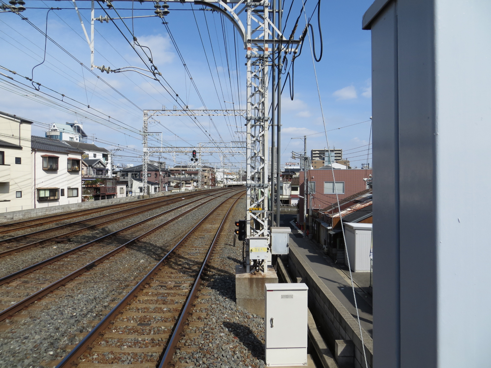 京阪本線 土居駅付近の線路