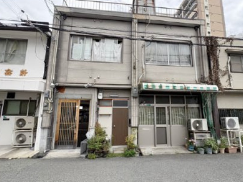 十三エリア！１階路面店舗！約１３．４坪！鉄板焼居抜き店舗！の画像