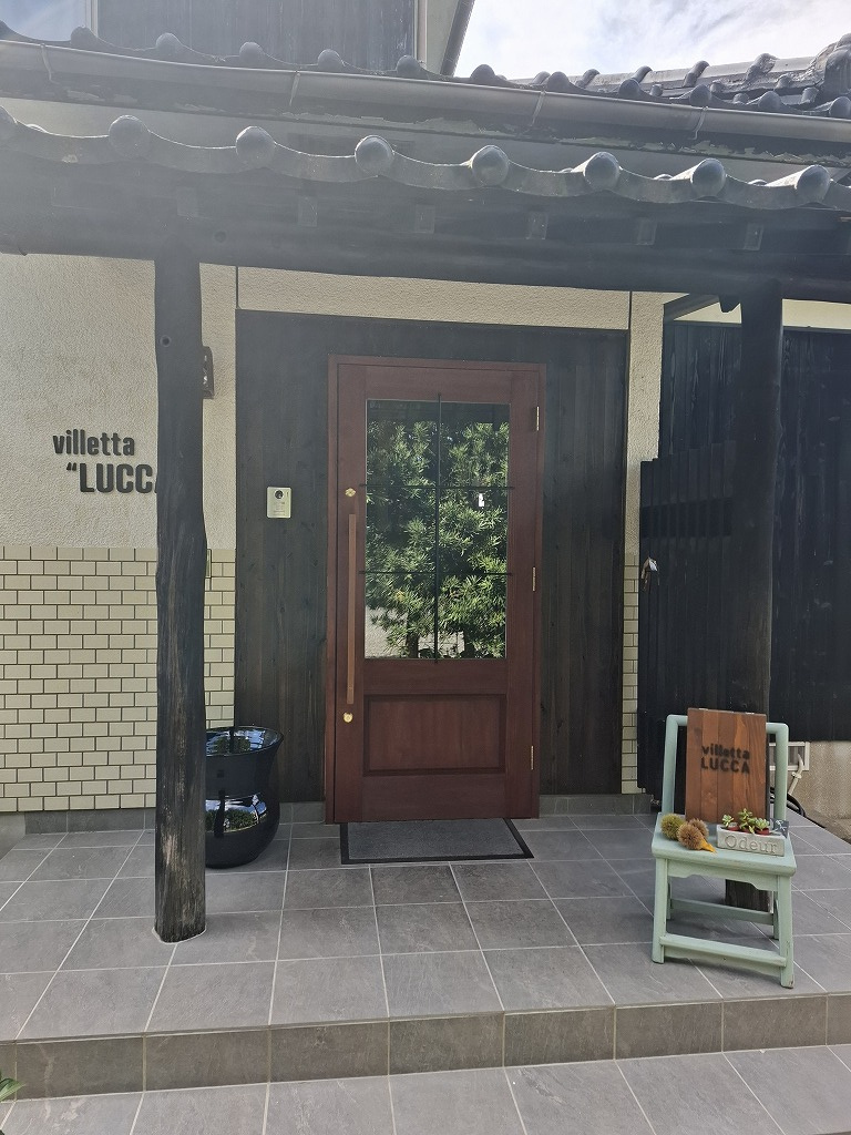 画像３：「villetta LUCCA」店舗エントランス