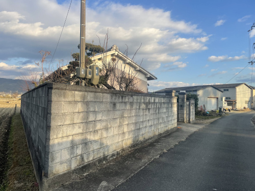 奈良県磯城郡田原本町で市街化調整区域農家住宅を買取　道路との間に他人地がある「カミソリ物件の画像