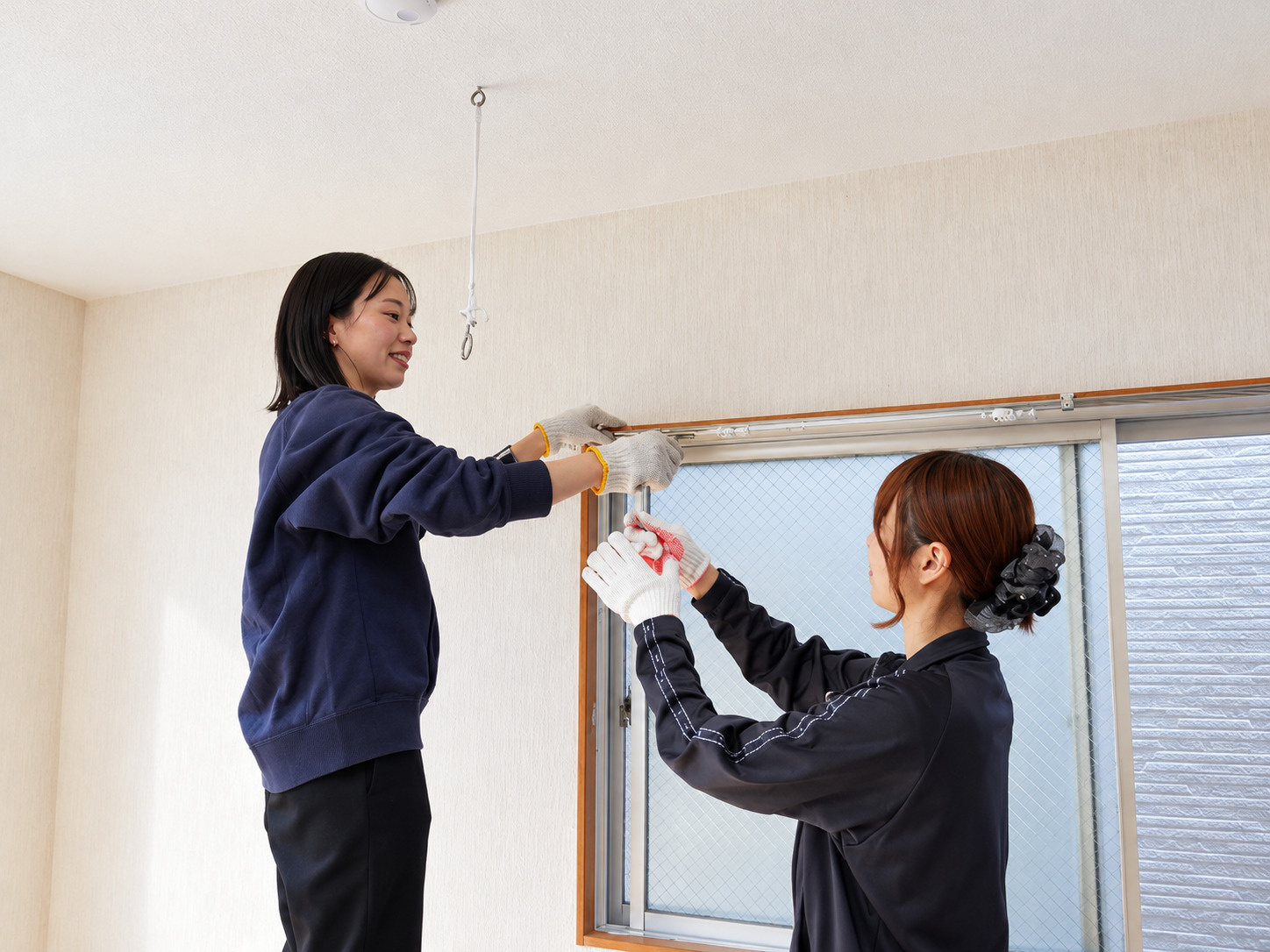 カーテンレール撤去作業