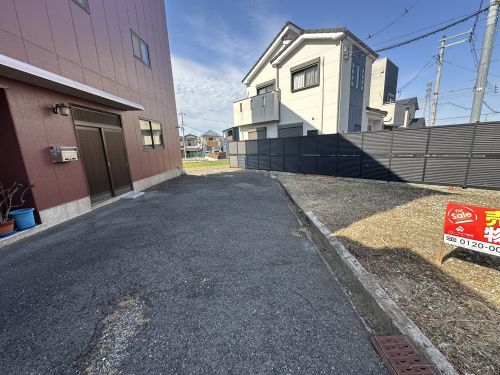 検討中の土地の前面道路が私道で通行権などが不安な40代向け！土地購入の私道負担の注意点を詳しく解説の画像