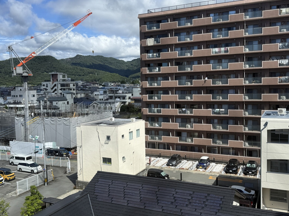 現在建設中の「サーパス甲府朝日レジデンス」の画像