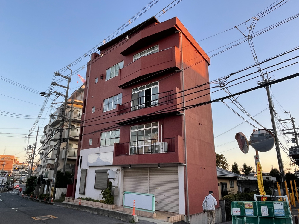 奈良市西大寺北町で全空室の旧耐震ビルを買取　違反建築・雨漏りから満室へ再生の画像