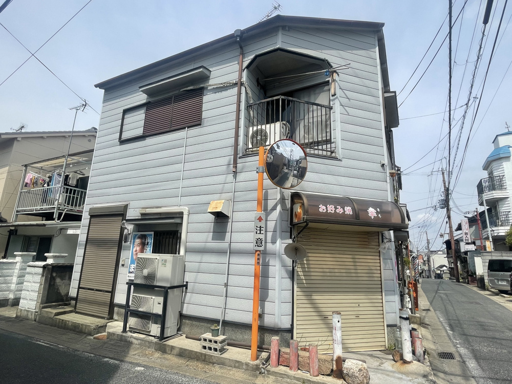 奈良市東木辻町で店舗付き住宅を買取　お好み焼き店跡・残置物・油汚れも現況対応の画像