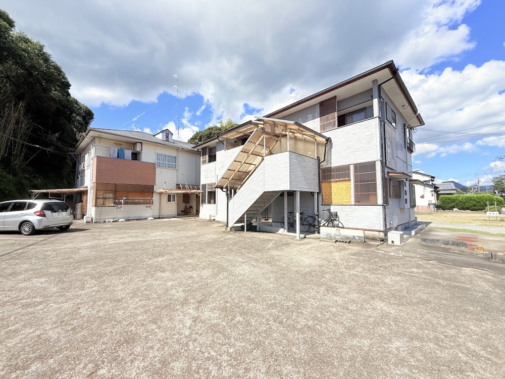 上富田町岩田の収益アパート！！の画像