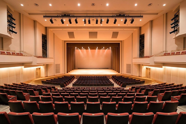 紀伊國屋ホールの公演内容