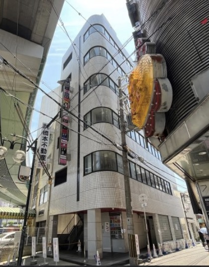 野田阪神駅前！レジャービル６階！ＢＡＲ居抜き店舗！約７．１坪！の画像